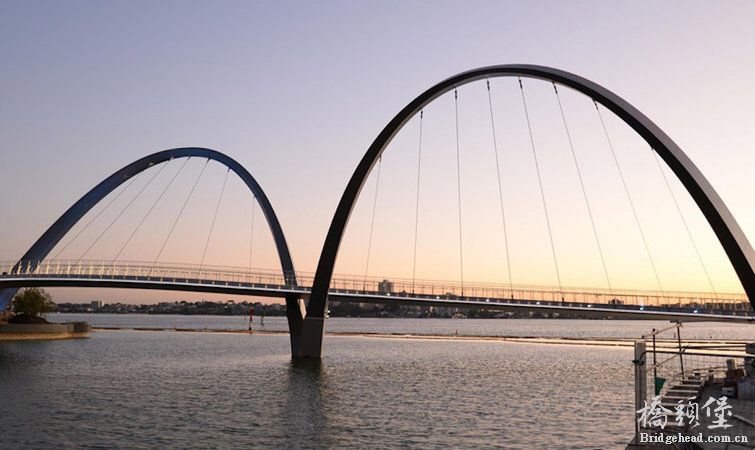 澳洲天鹅河桥 (1).jpg