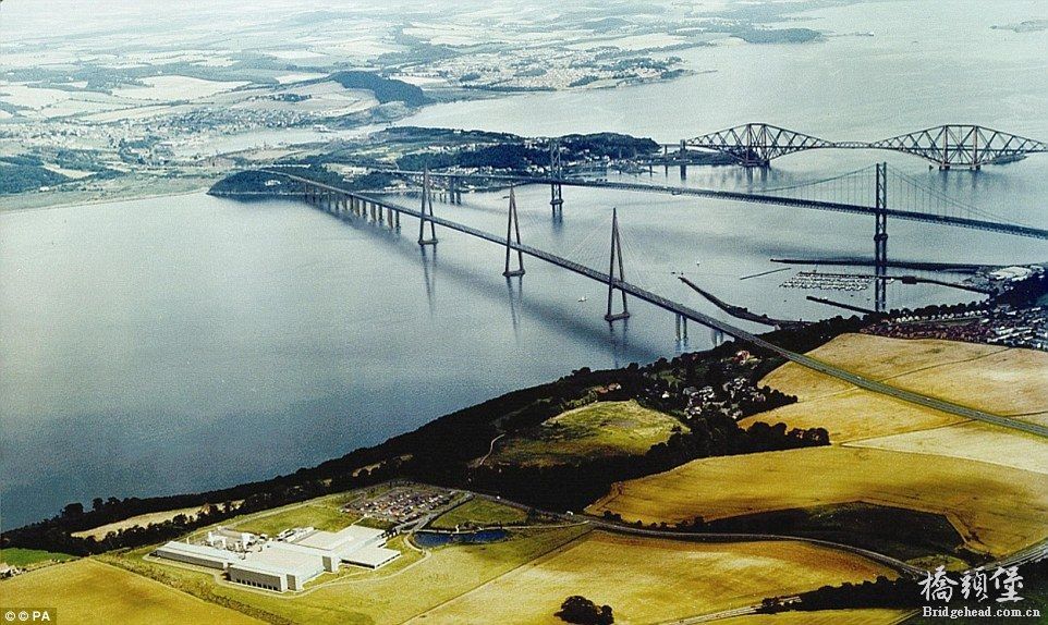 3108129A00000578-3439169-The_new_Queensferry_Crossing_is_due_to_open_next_year_Pictured_a-a-51_1455049377669.jpg