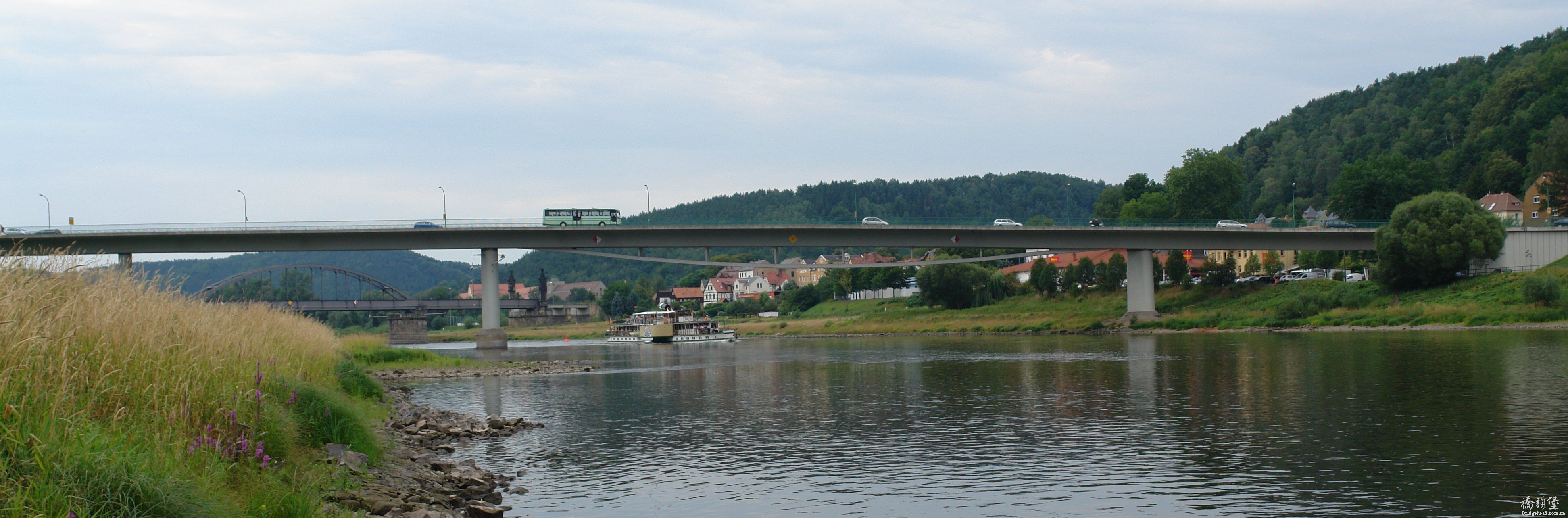 BadSchandau-Strassebruecke1.jpg