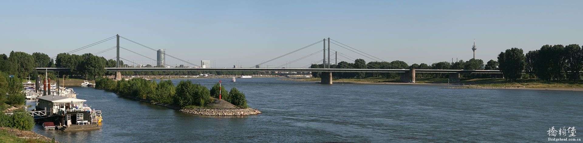 Theodor-Heuss-Brücke.jpg