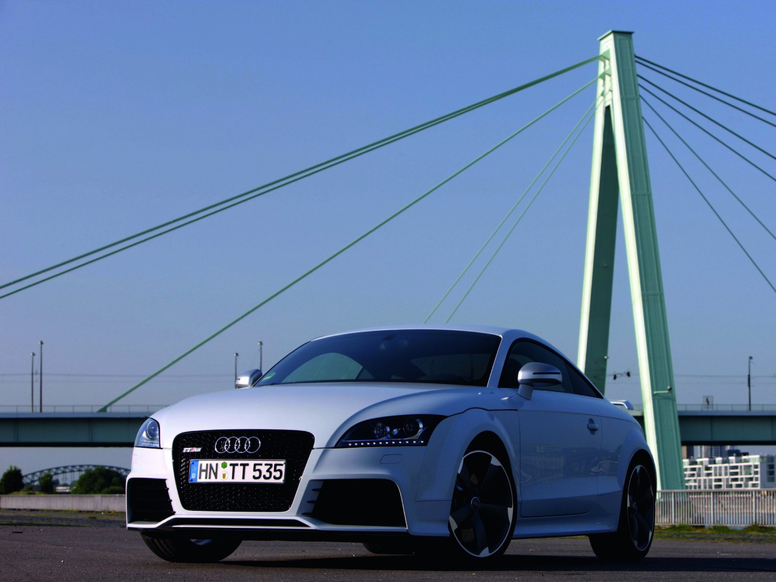 Audi TT RS.jpg