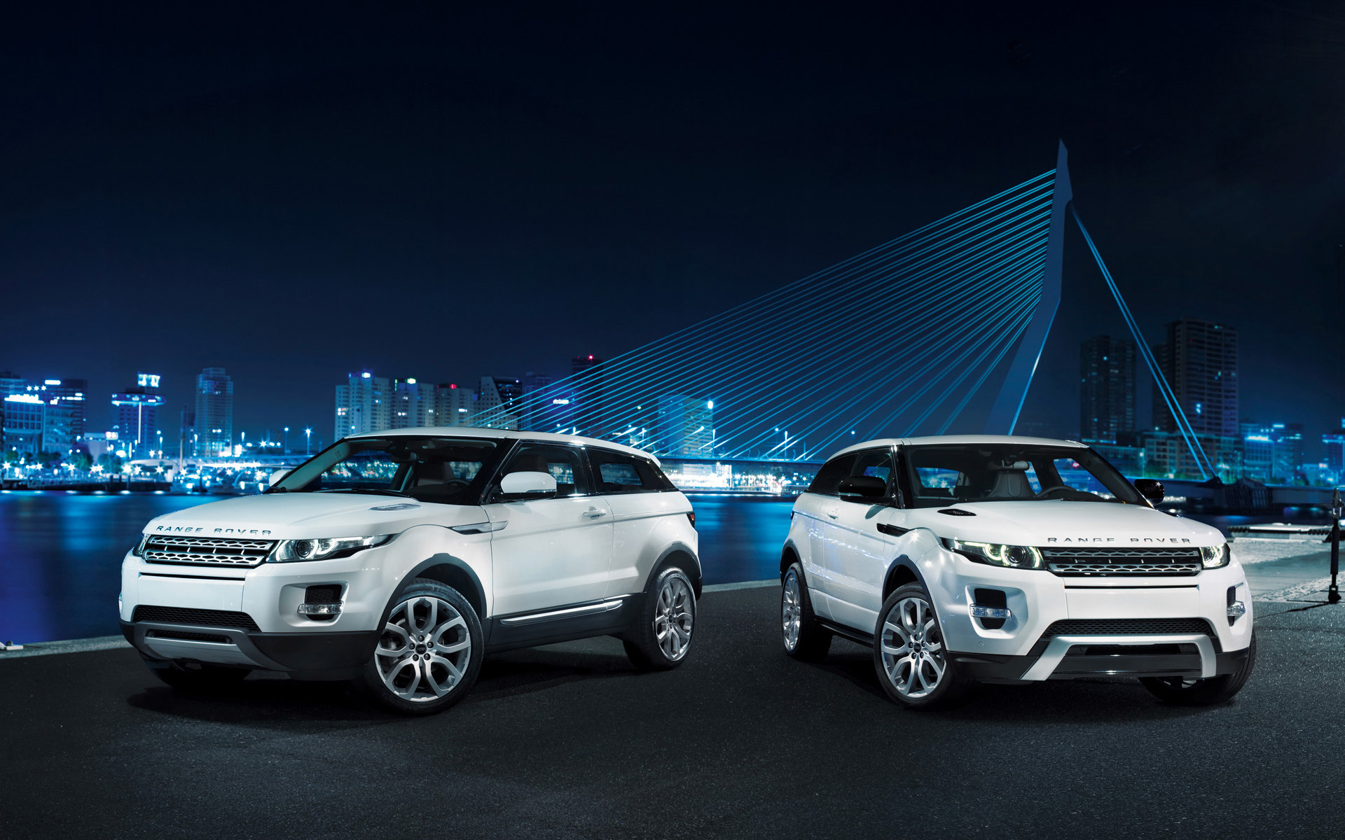Land-RoverRangeRover.jpg