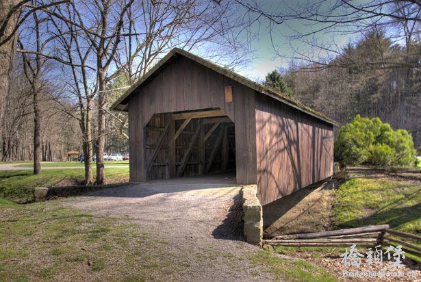 ThomasMaloneCoveredBridge.jpg