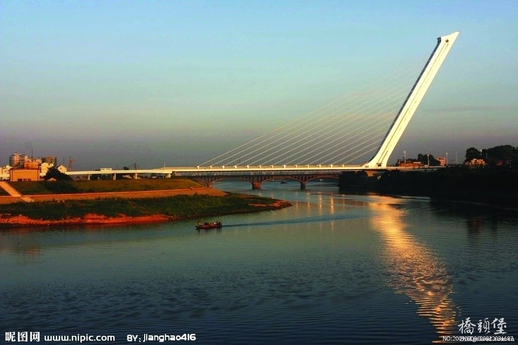 425019_120822031687_2.jpg