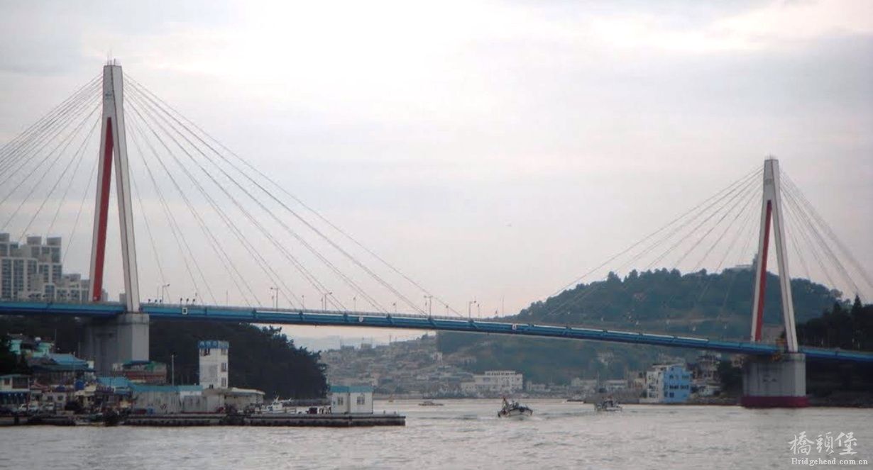 韩国全罗南道丽水市突山大桥（Dolsan Bridge）
