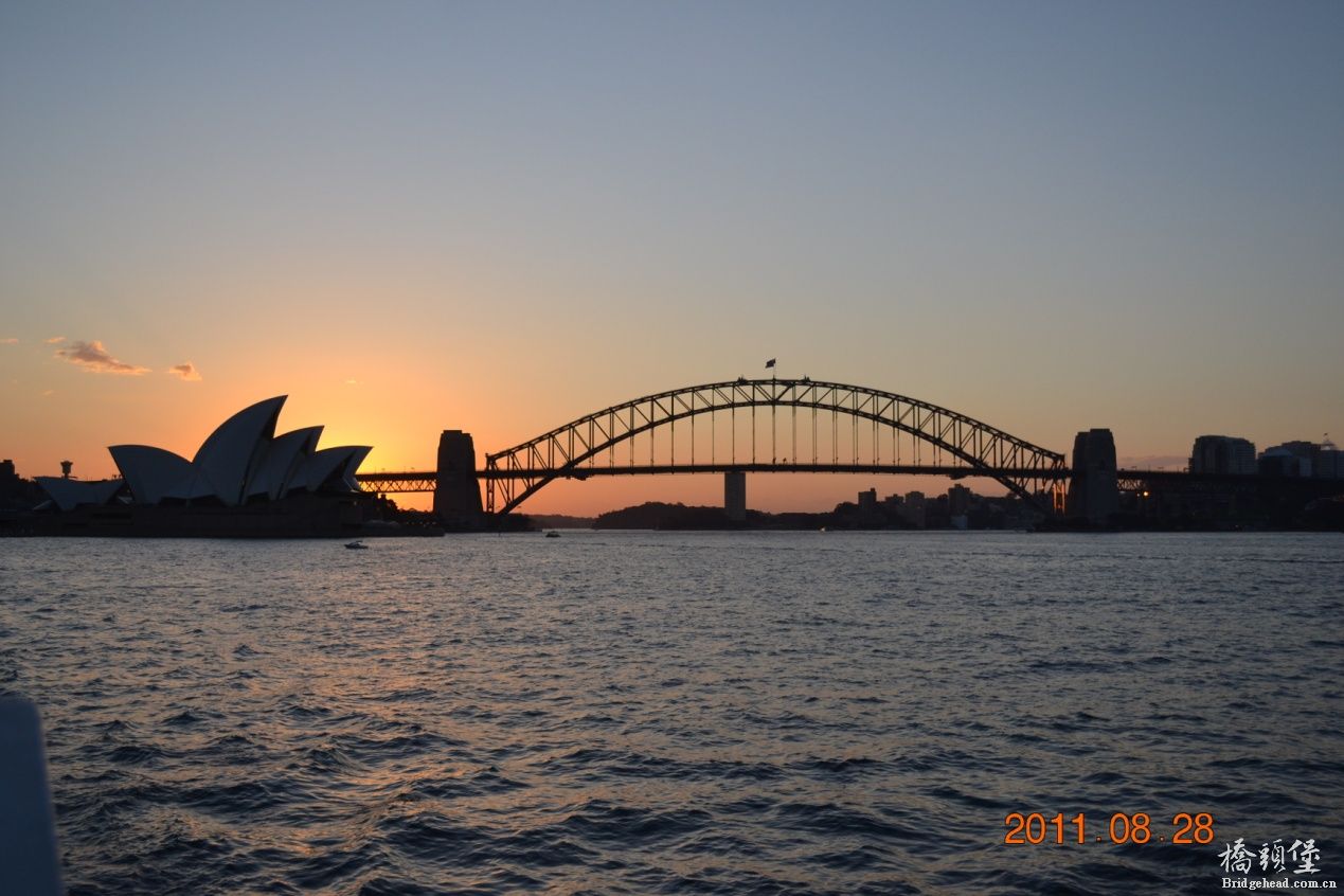 悉尼大桥全景.jpg