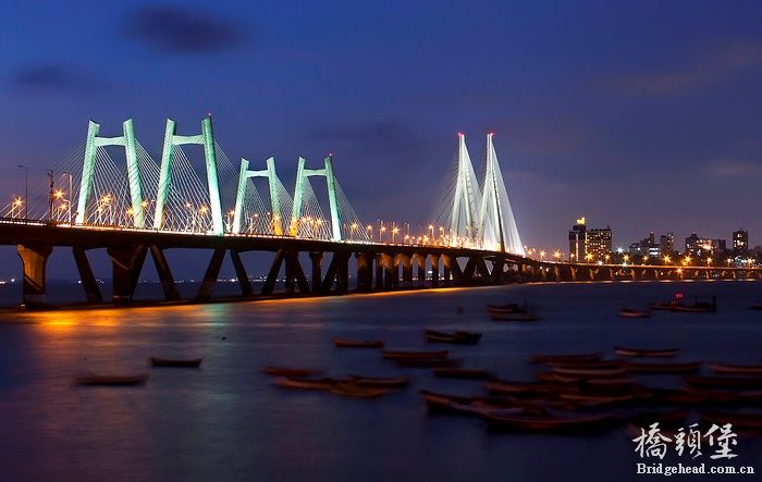 Mumbai_India_Bridge_.jpg