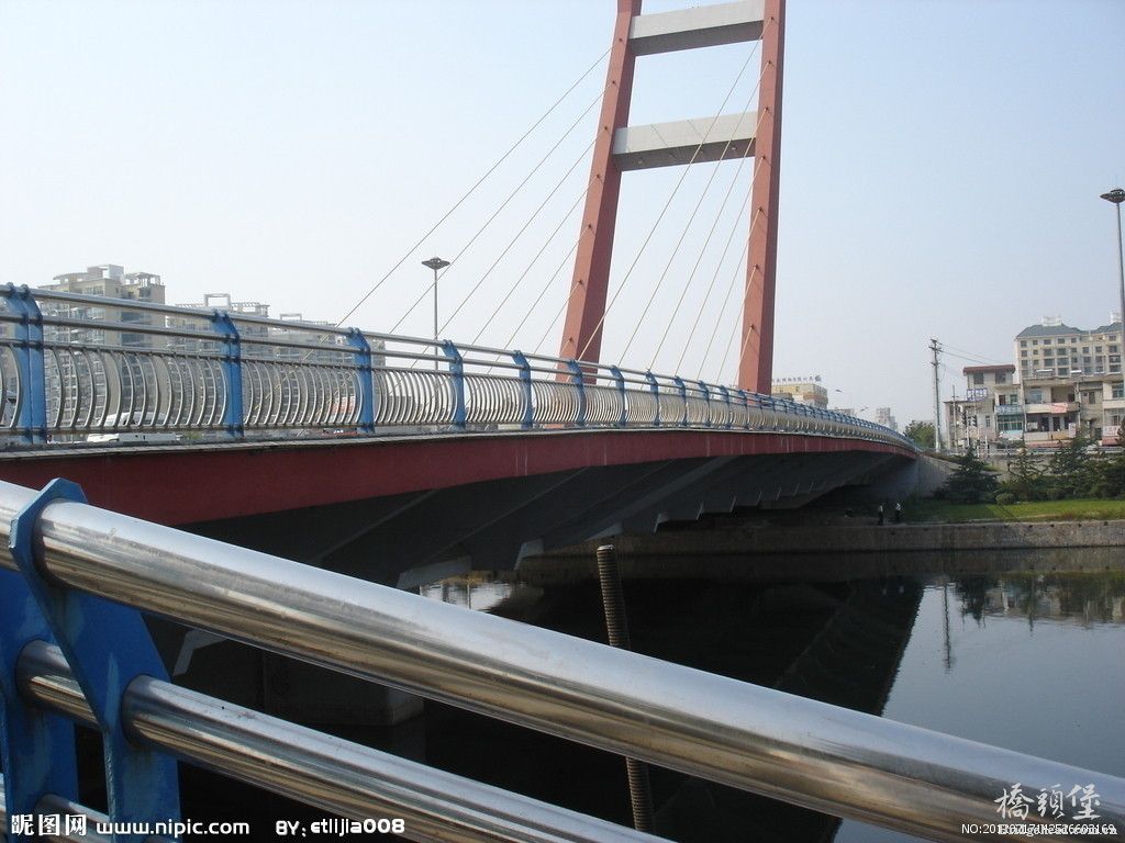 栏杆.jpg
