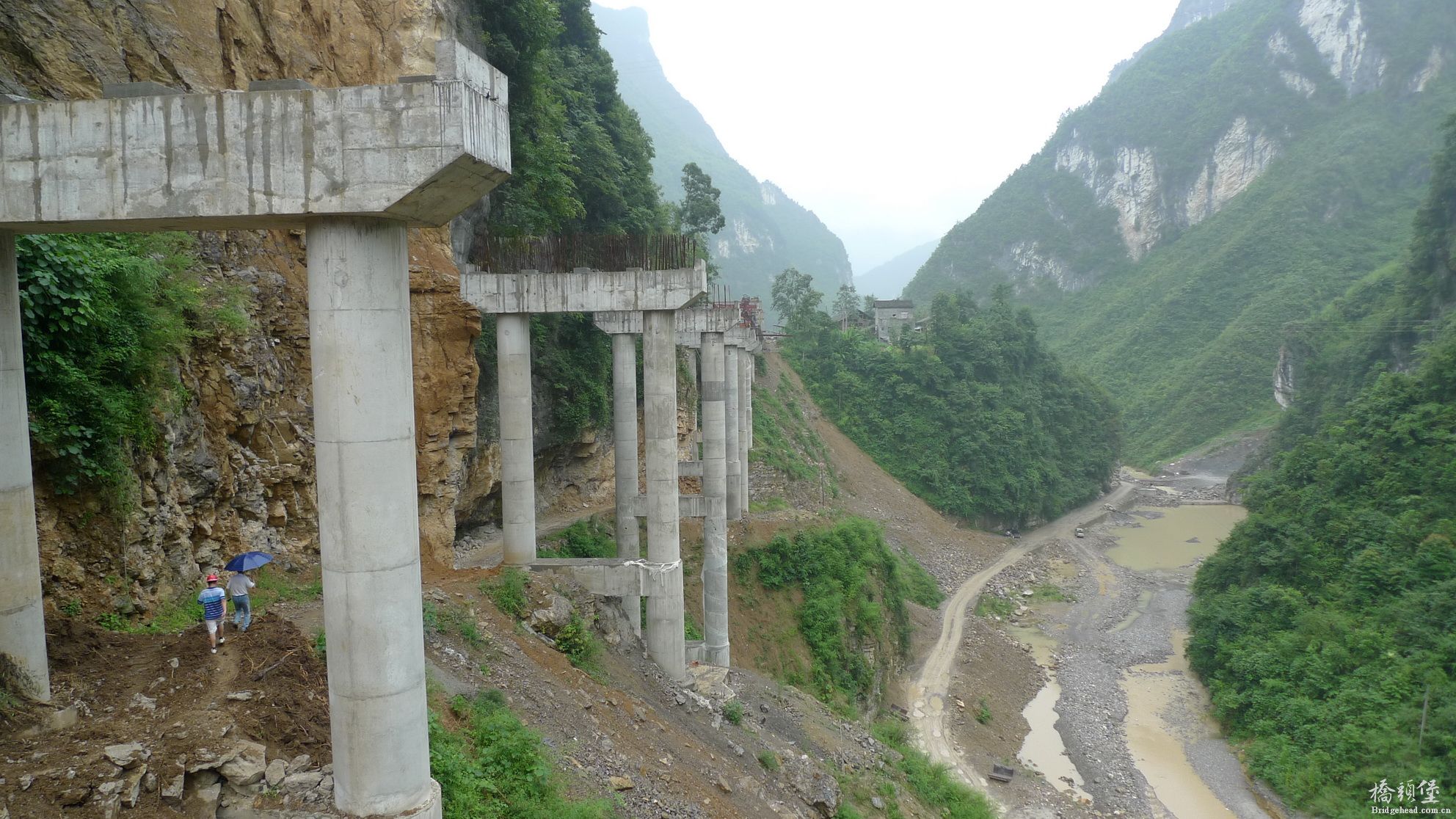山区桥梁4.JPG