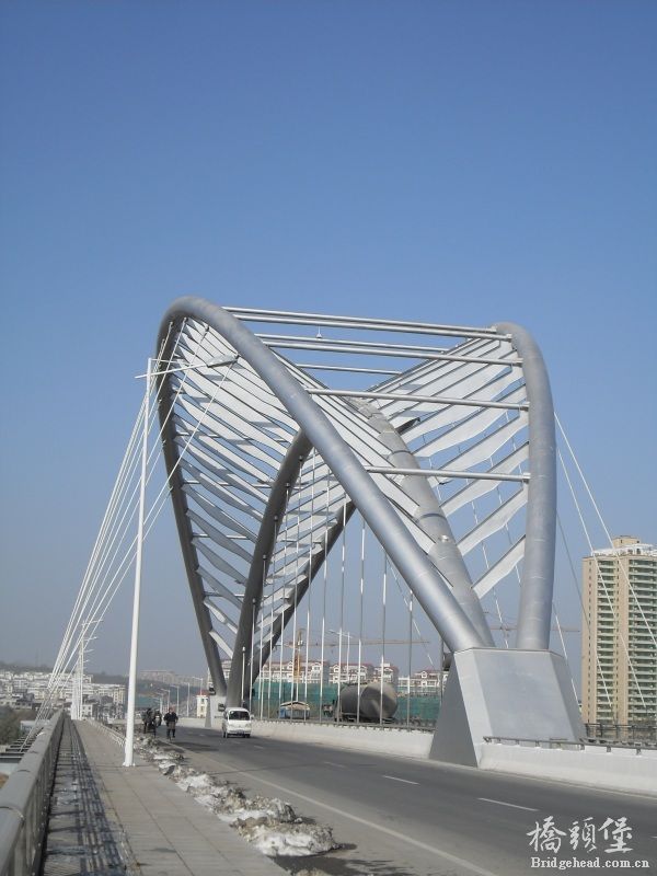 10400818_600.jpg