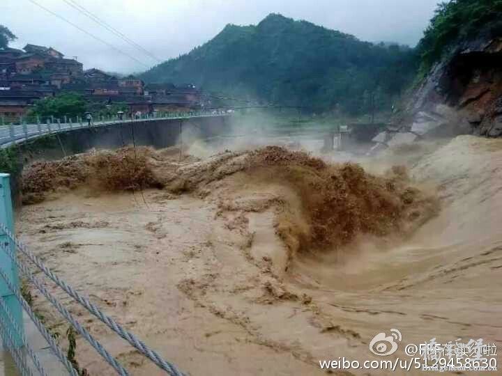 getimg.php?url=http%3A%2F%2Fwww.sinaimg.cn%2Fdy%2Fslidenews%2F1_img%2F2015_22%2F2841_577269_600345.jpg