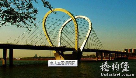 78bdf99df6d274ce5f9792af15e95bc5_b.jpg