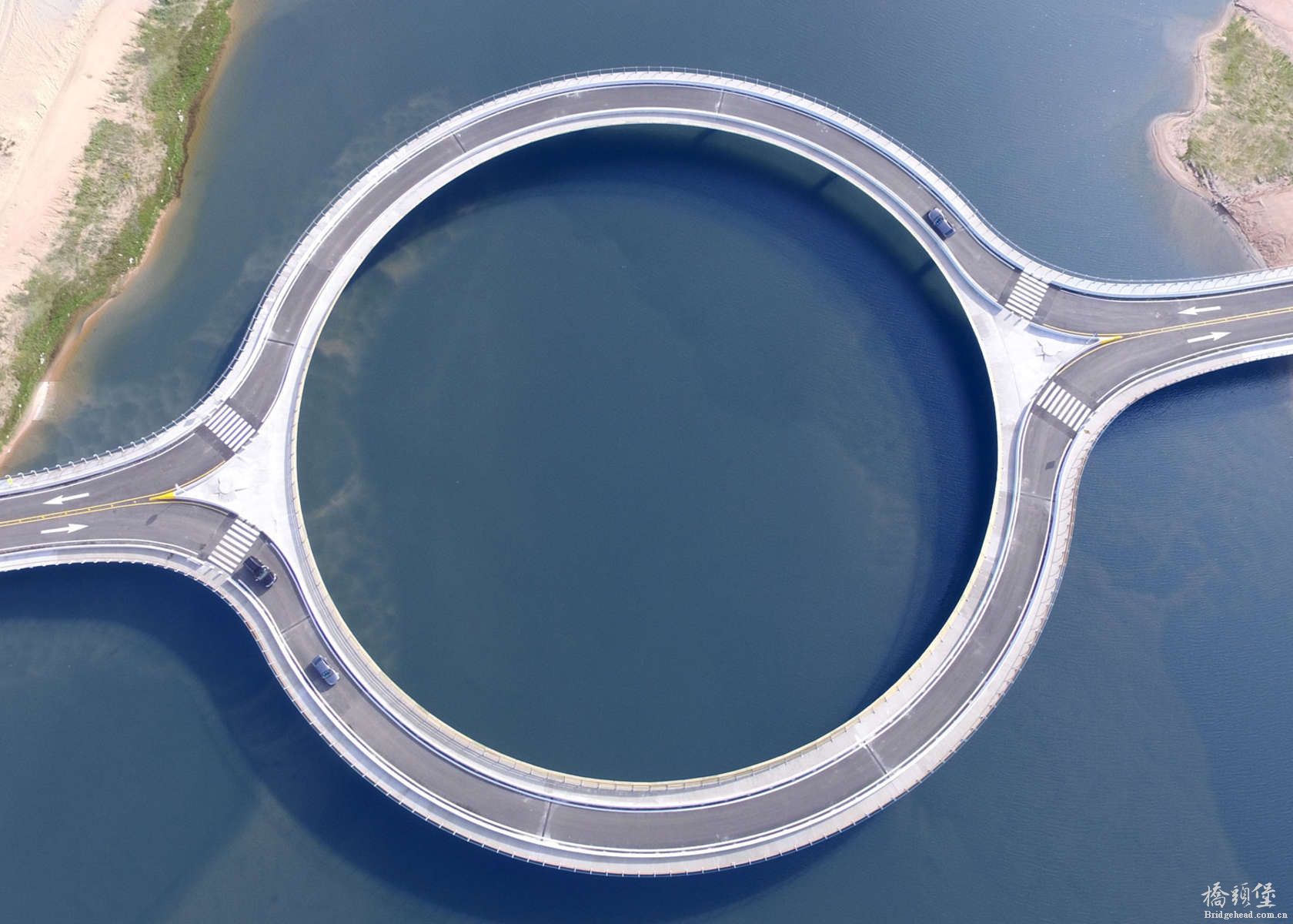 Laguna Garzon Bridge 2.jpg