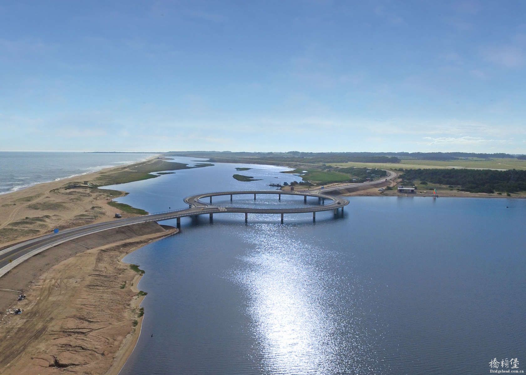 Laguna Garzon Bridge 7.jpg
