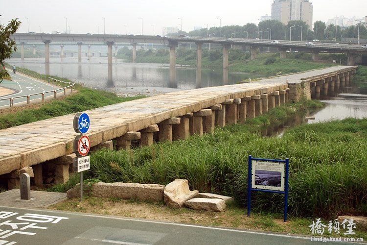 37634527_5.jpg