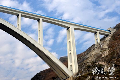 沪昆高铁北盘江大桥 (5).jpg