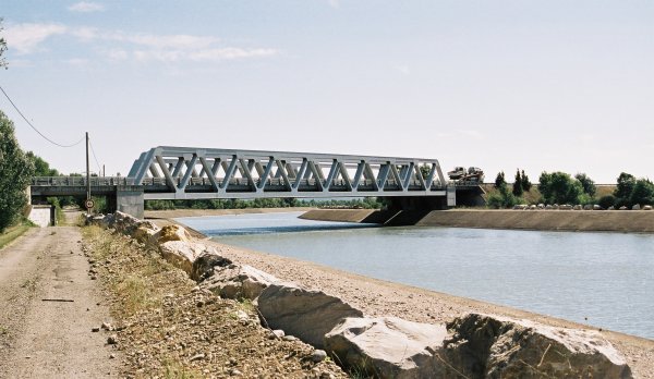 Sainte-Tulle Bridge2.jpg