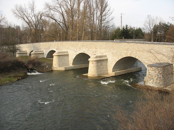 Alte Elsterbrücke.jpg