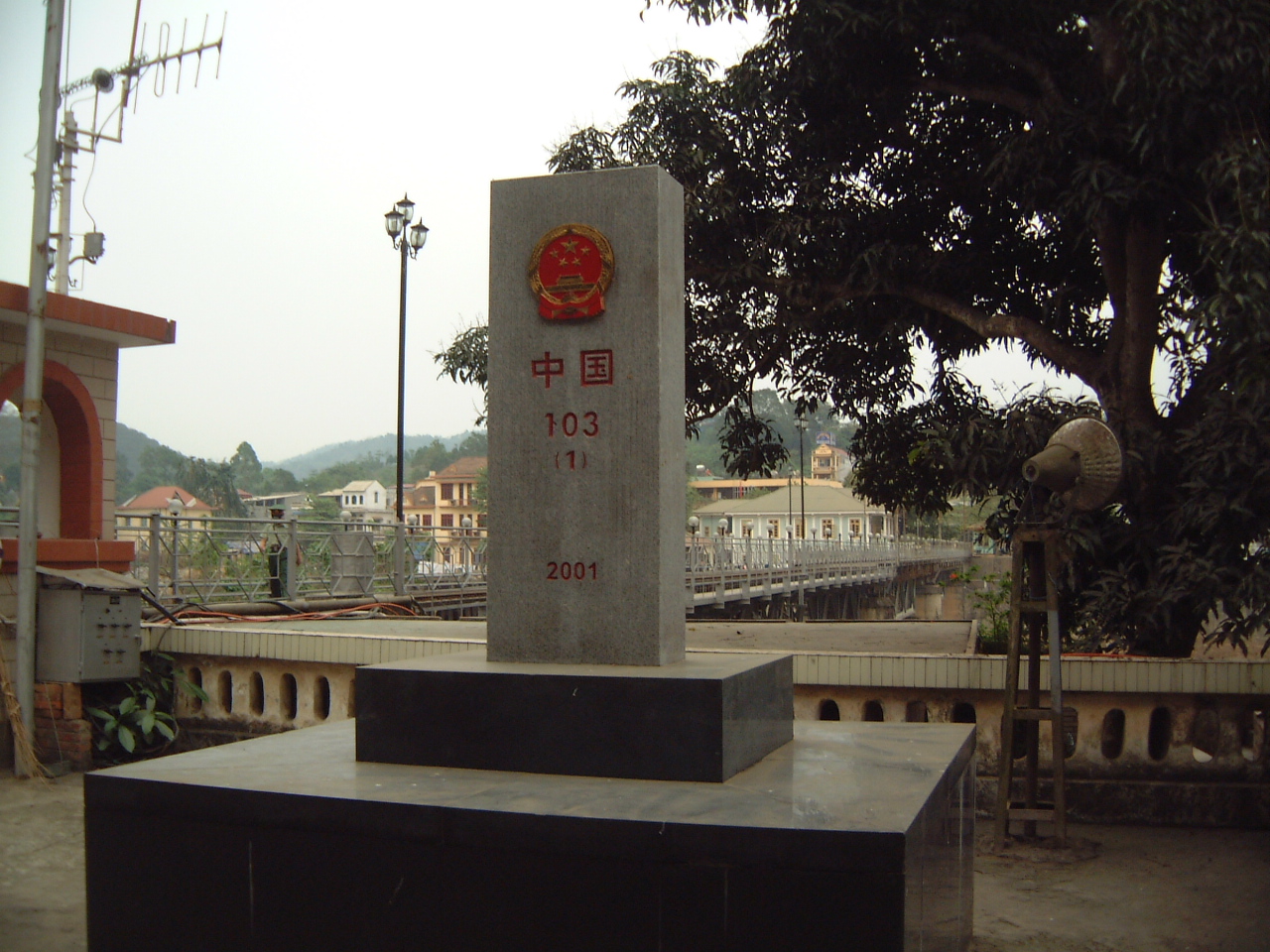 中越河口铁路桥4.jpg