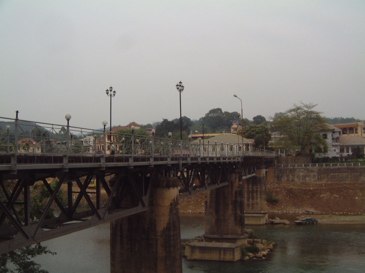 中越河口铁路桥2.jpg