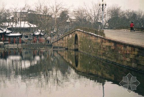 045.jpg