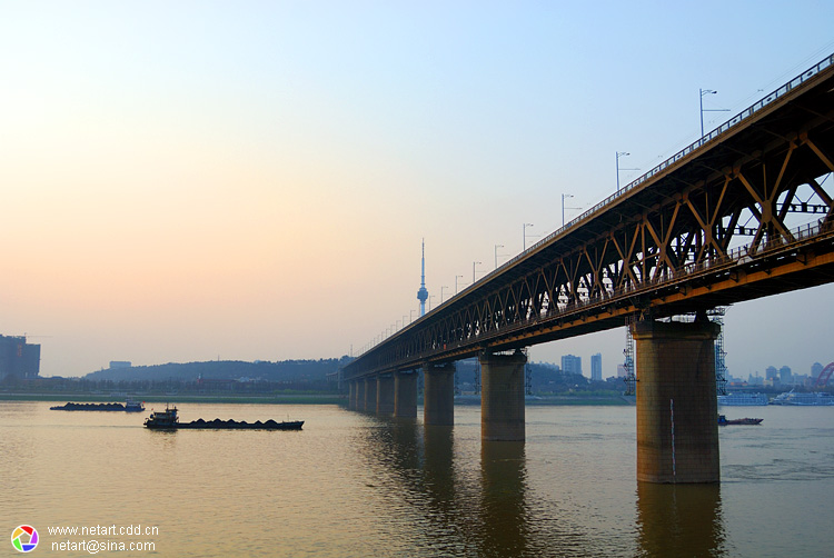 wh_bridge03.jpg