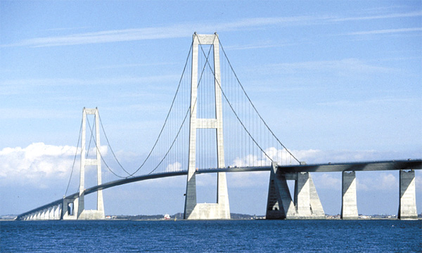 丹麦大海带桥.jpg