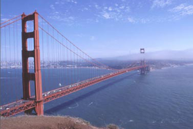 二、美国建筑师约瑟夫.斯特劳斯设计的美国旧金山的金门（Golden Gate）大桥