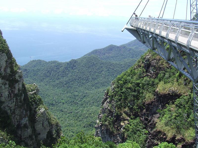 Sky Bridge in Langkawi, Malaysia 3.jpg
