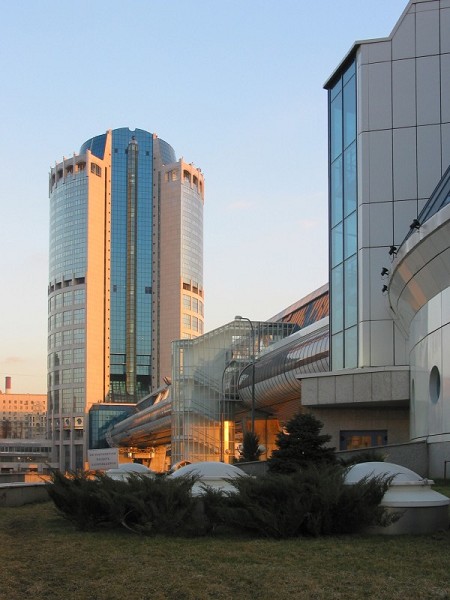 Bagration Bridge pedestrian and Tower 2000, Moscow.jpg