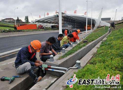 上海市宣布长江隧桥31日通车(组图)
