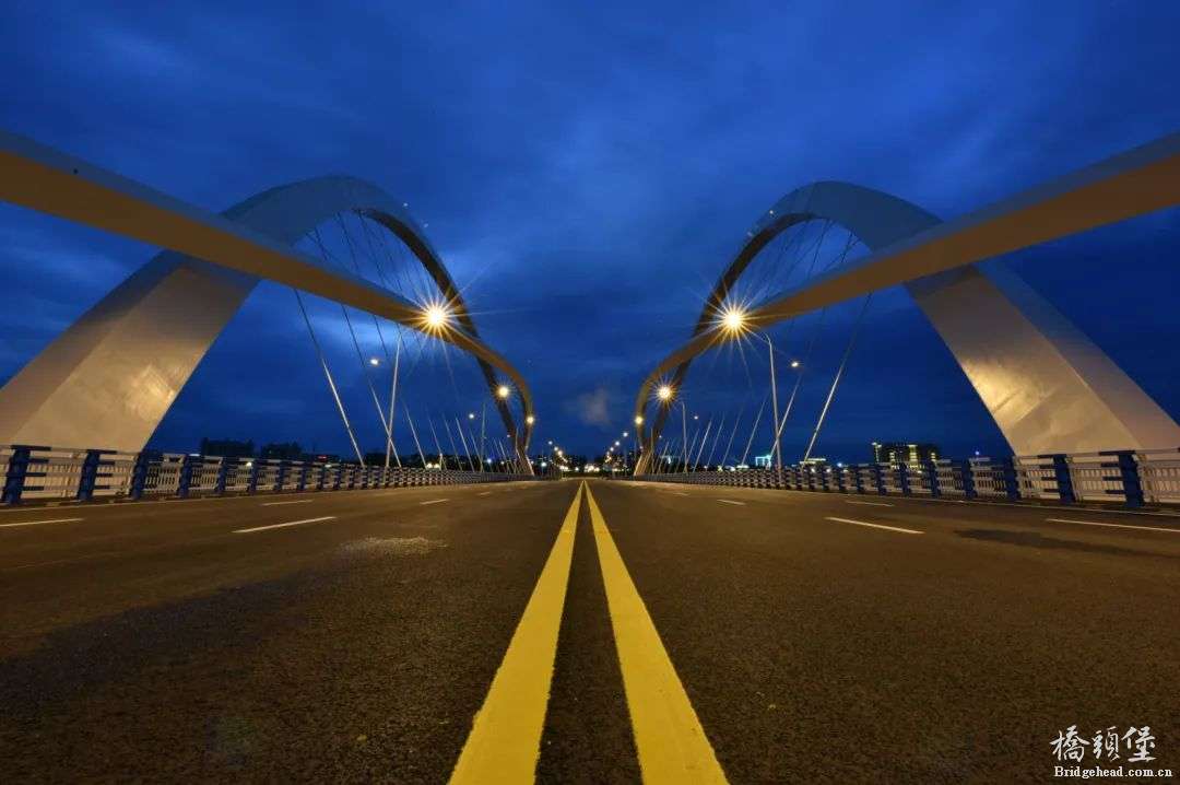 北投集团承建的世界最大跨径双飞翼景观特大桥建成通车